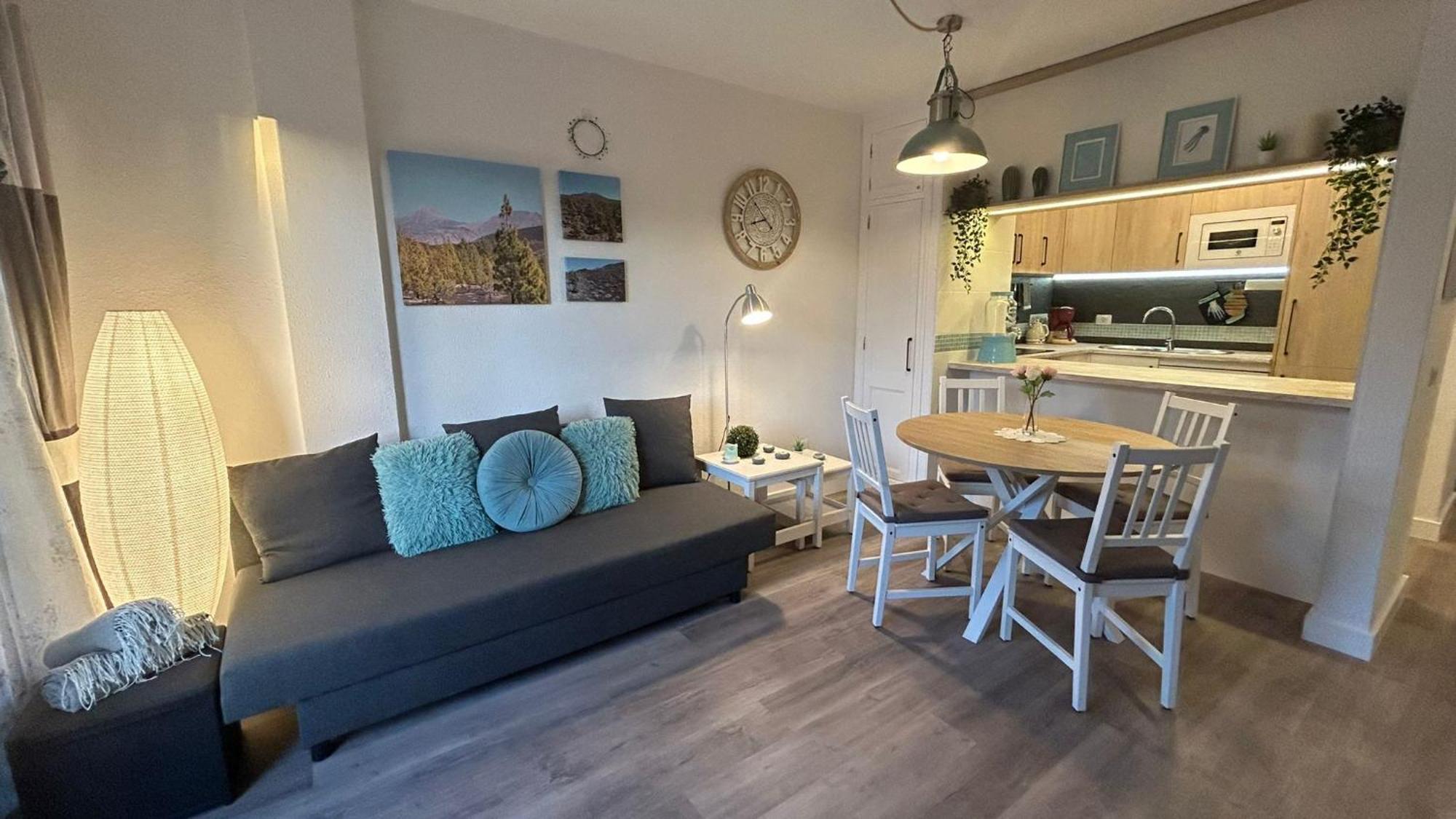 Huebsche Ferienwohnung Mit 2 Schlafzimmern, Pool Und Wlan, Strandnaehe Callao Salvaje Ngoại thất bức ảnh
